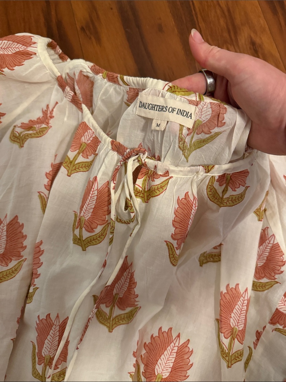 Daughters of India ria blouse strawberry cream new boho flowy top medium - Picture 4 of 6